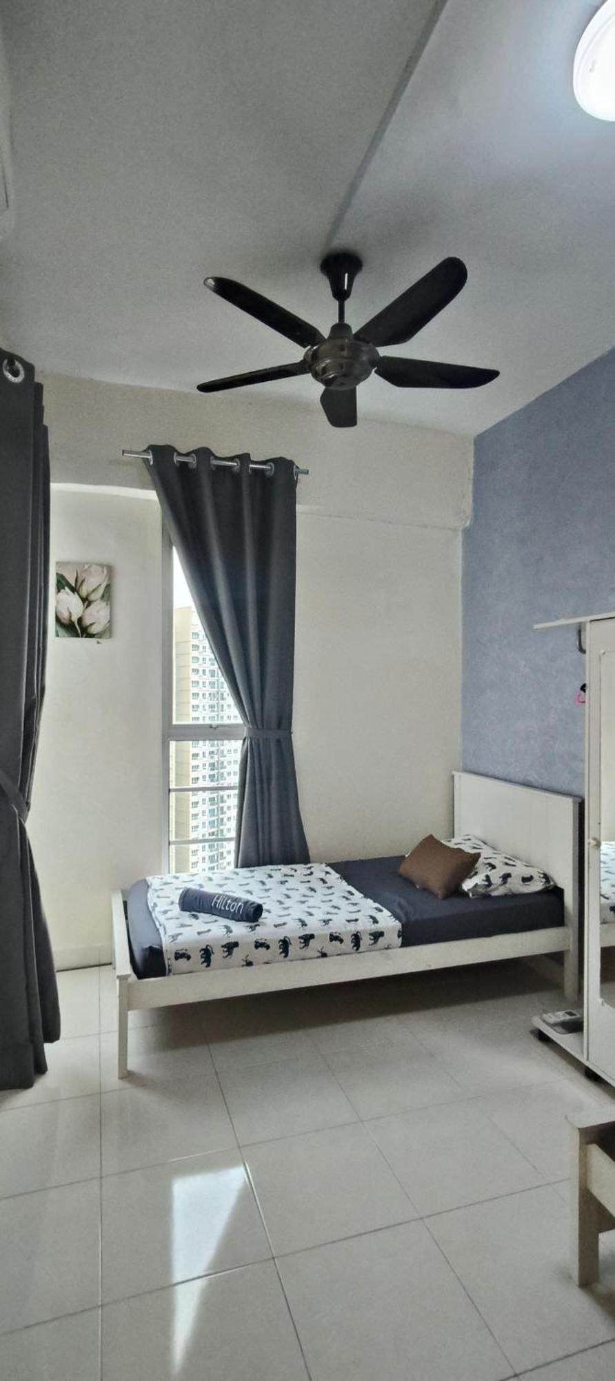 Leezahomestay บายันเลอปาส ภายนอก รูปภาพ