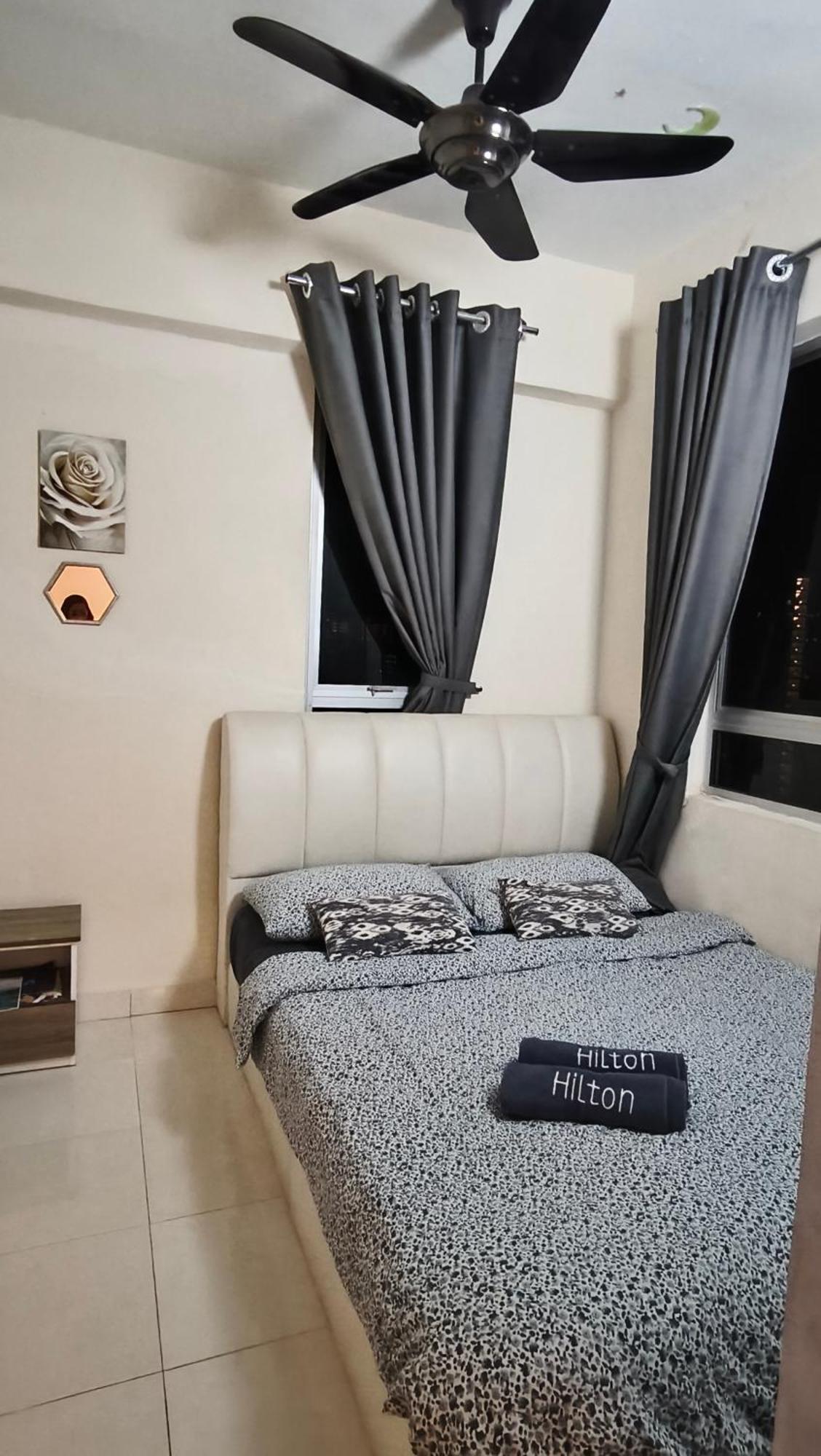 Leezahomestay บายันเลอปาส ภายนอก รูปภาพ